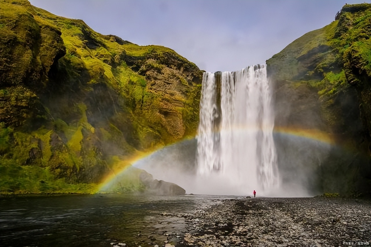 彩虹是怎么样形成的叫什么效应,彩虹成因是光的什么现象