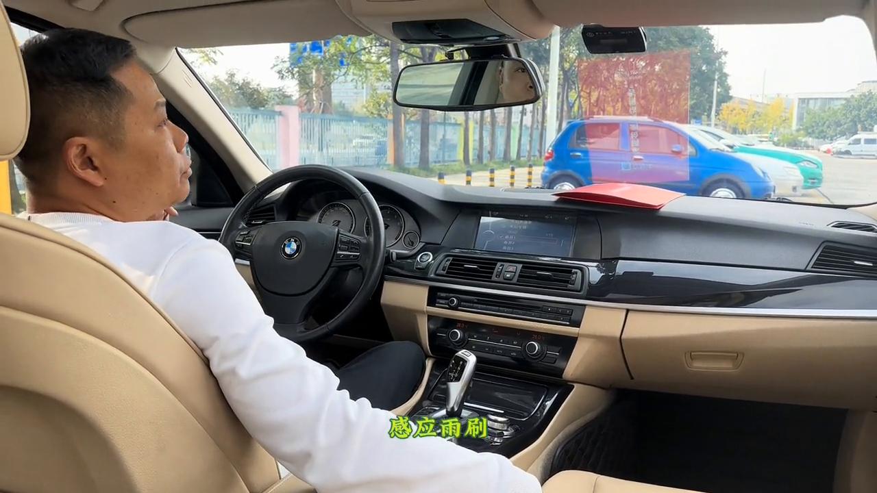 新到13款宝马520典雅,内饰发变保养好,安全行驶12.6万公里