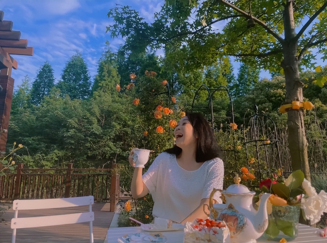 张馨予坎坷情史成功逆袭吴卓羲,吴卓羲张馨予挺般配的