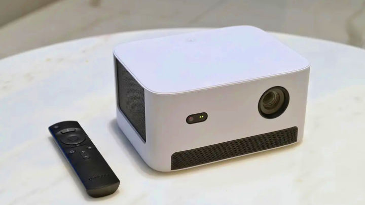 投影仪当贝坚果极米哪个性价比高,坚果n1sultra4k三色激光投影仪