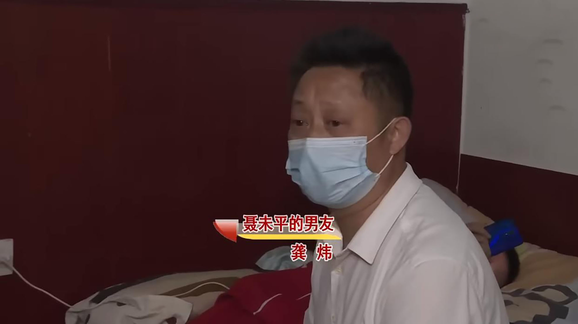 单亲妈妈身患癌症,16岁智障儿子该何去何从,男友:接下来交给我