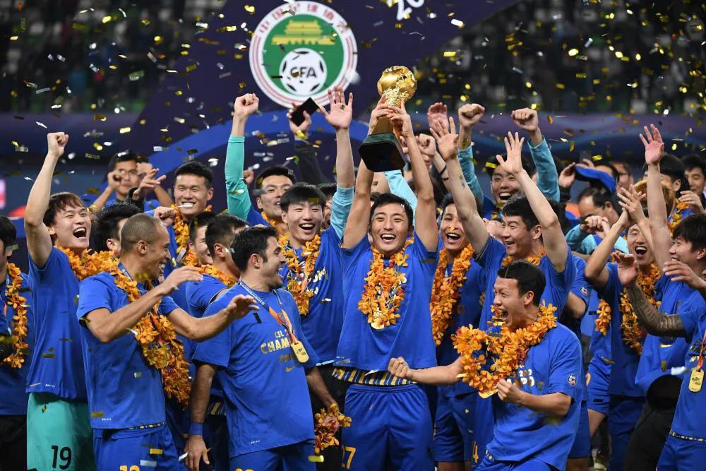 足球中超广州恒大,中超金元足球是好是坏