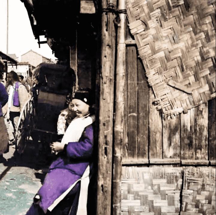 日本军日记：部下玷污了花姑娘，她在夜晚用剪刀愤怒剪断皇军*体下**