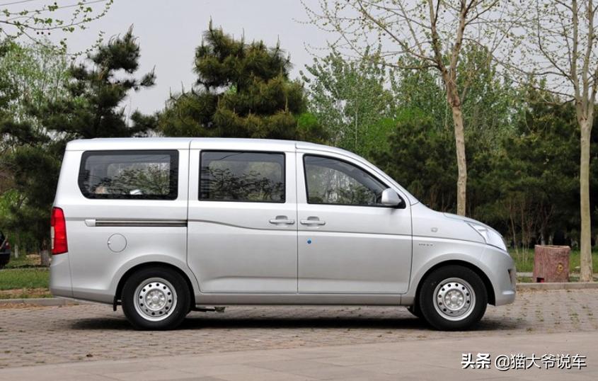 风光330五菱宏光v长安欧诺s,风光380与五菱宏光v哪个更耐用