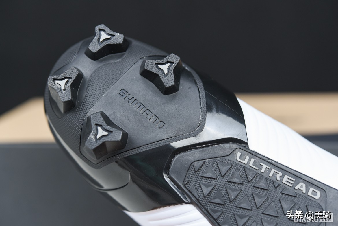 更像RC9了?超轻旗舰山地锁鞋S-PhyreXC902快速开箱