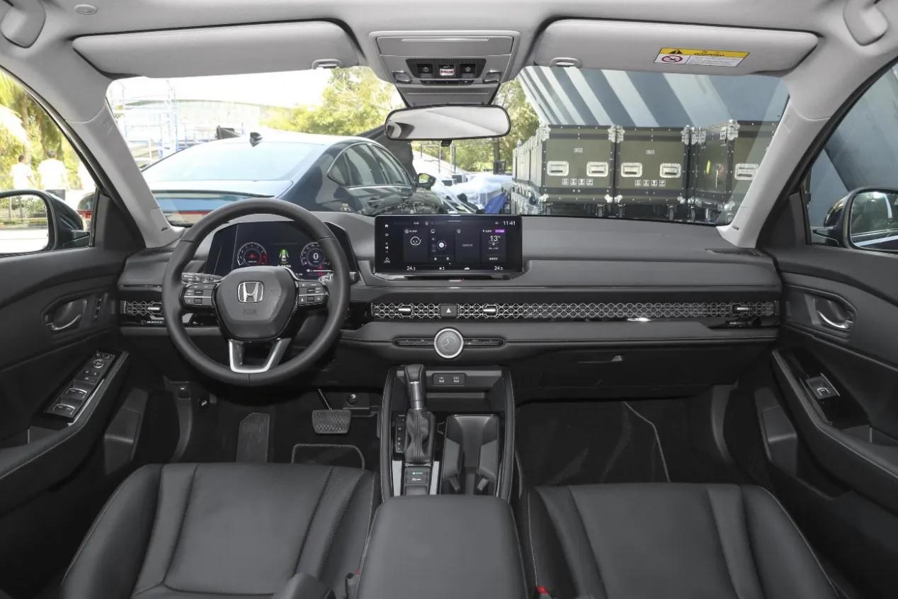 新君越内饰改装高级感,内饰质感