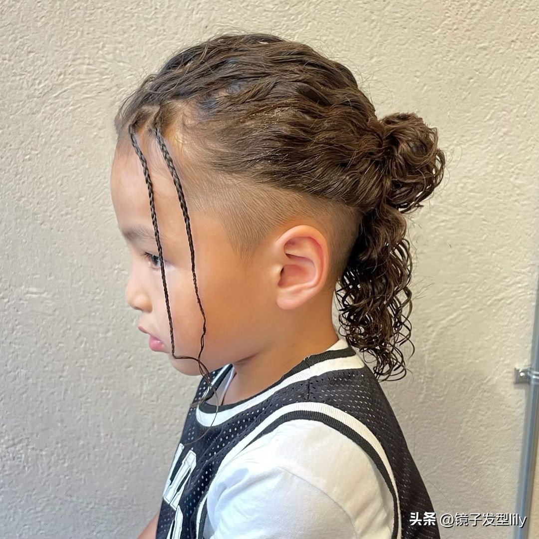 好看的发型小男孩又简单又帅,最帅气的小男孩发型19款