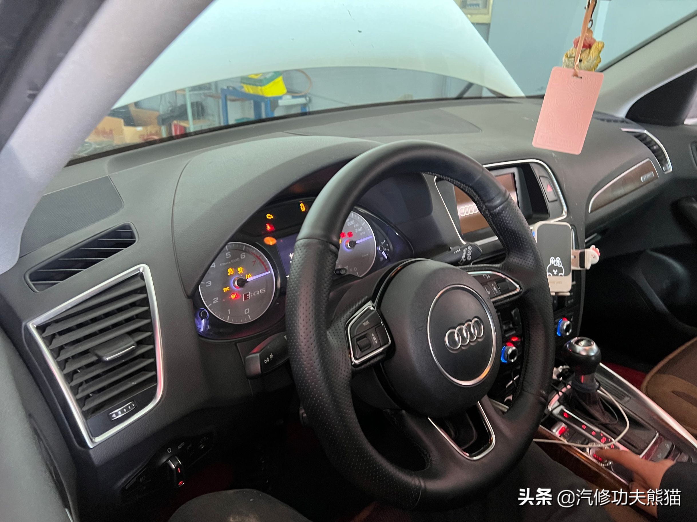 奥迪q5二手车烧机油,q5二手车大修翻新