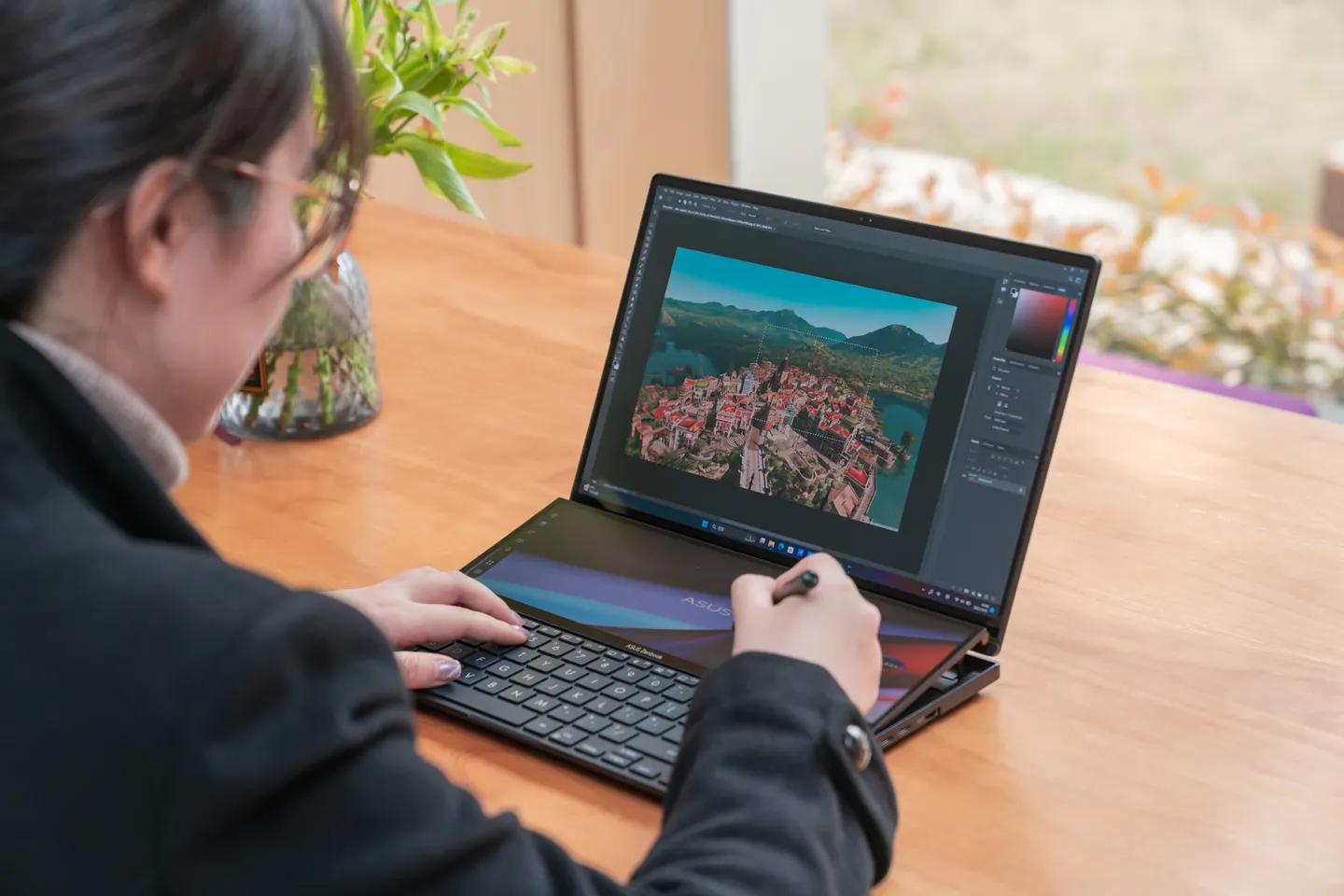 华硕灵耀x双屏pro优缺点2022款,华硕灵耀x双屏pro对比冰刃