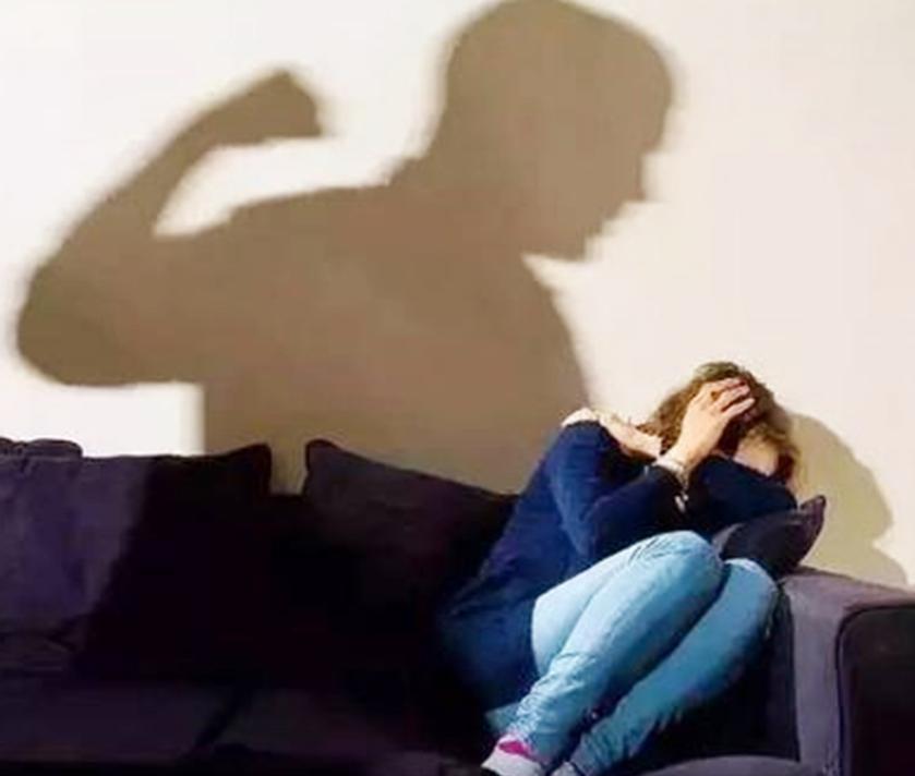 沉浸式第一视角体验被欺凌,成年人体验馆被查