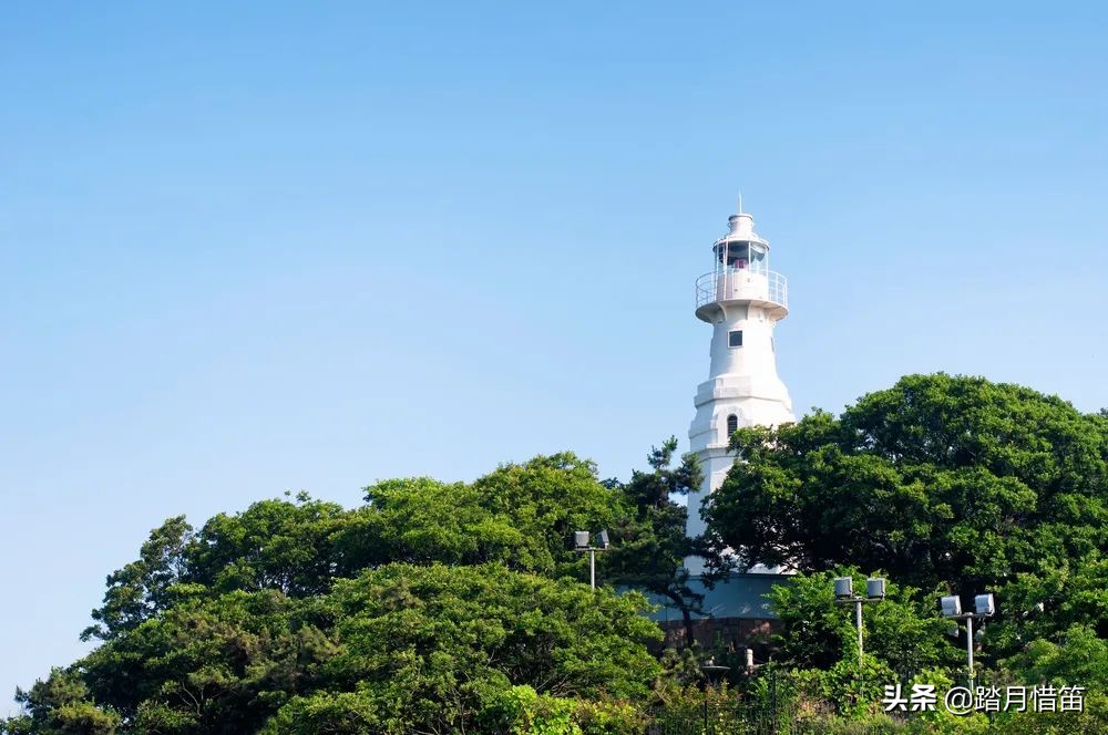 被誉为“东方瑞士”的青岛，有太多的海边浪漫