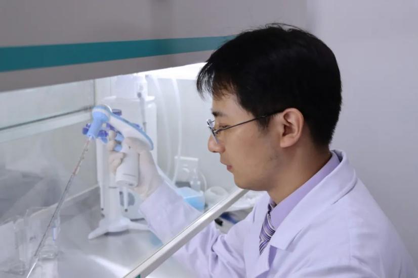 从北京大学毕业,钟南山院士的治癌经历