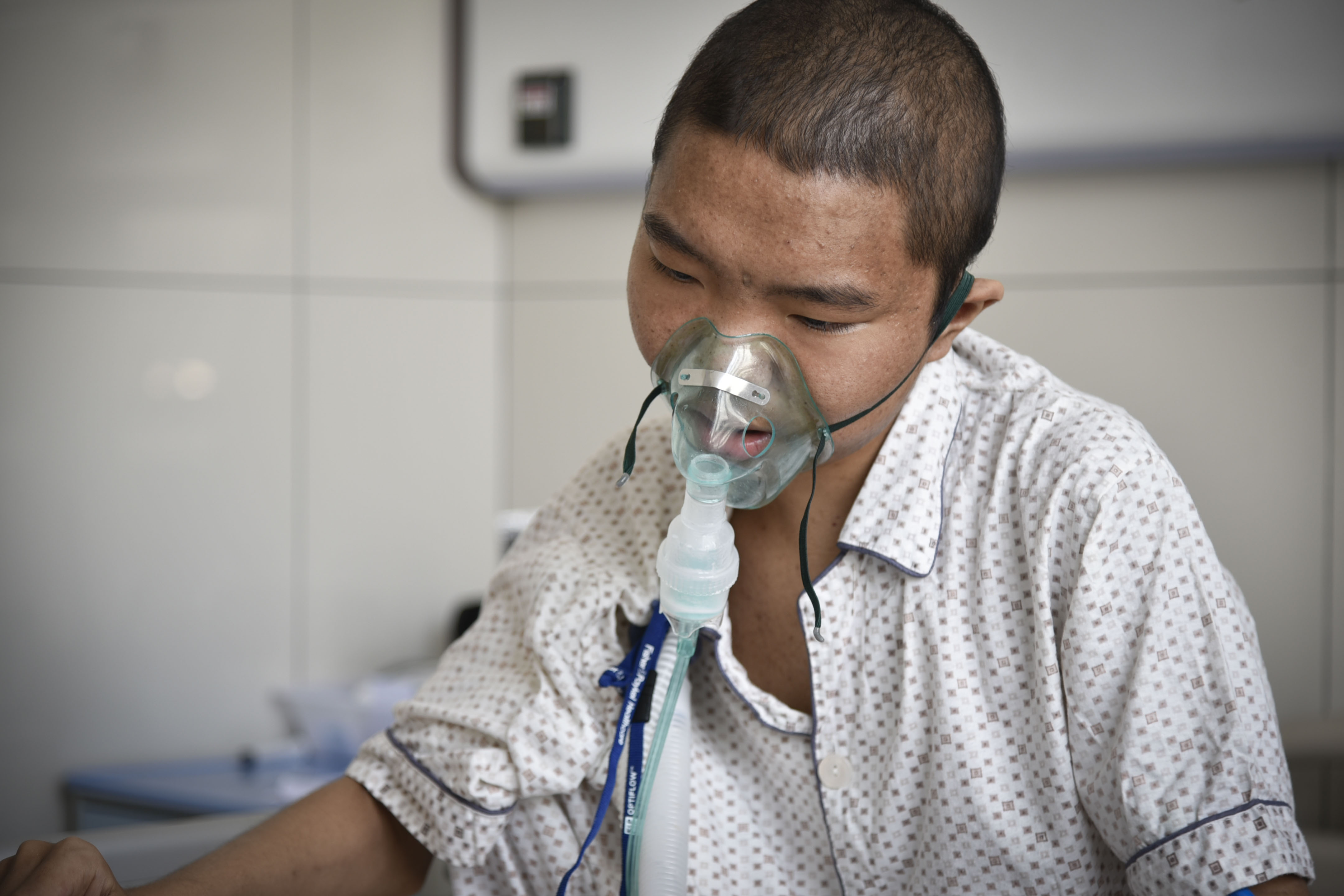 12岁男孩突然消瘦是什么原因,十六岁男孩急剧消瘦