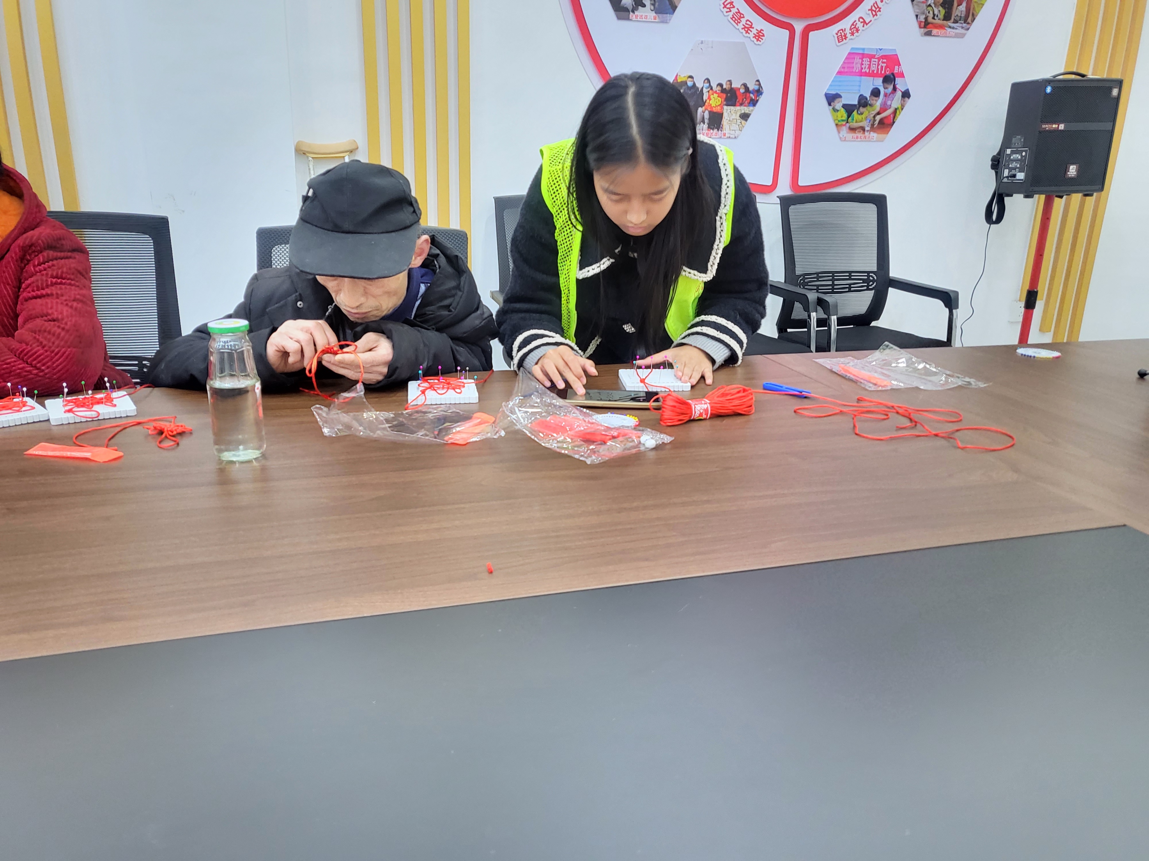 情系中国结,情系中国结共筑中国梦