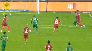 中超联赛扑救颜骏凌,颜骏凌对泰国开球