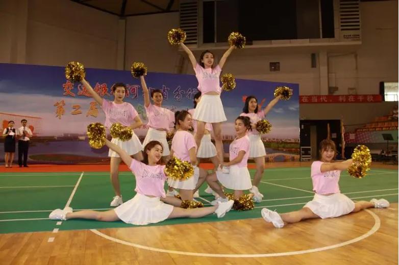 啦啦队体育比赛的作用,啦啦队有什么用途