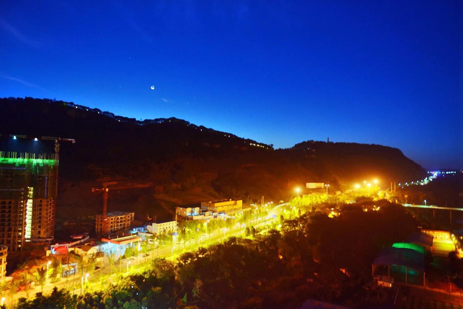 江津艾坪山公园,天河区爱情山