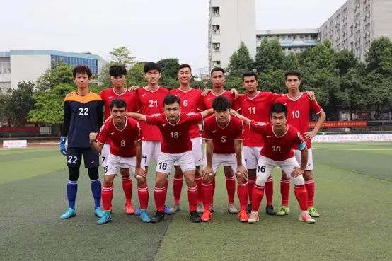 高校足球氛围解密|深圳大学