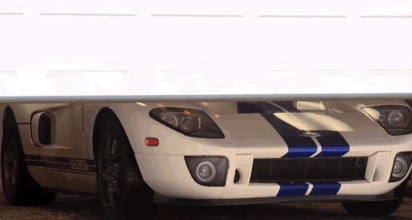 美国男子爱上巴西21岁女模特，男子多次前往巴西与她约会