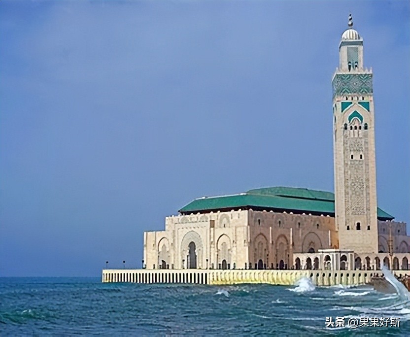 摩洛哥:非洲球队首进四强,阿特拉斯雄狮震惊世界,