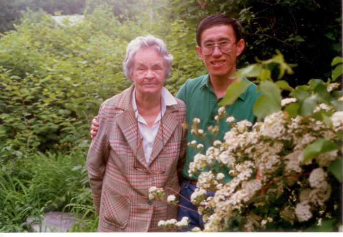 一个孤独而伟大的灵魂——美国女记者海伦.福斯特的中国西行之路