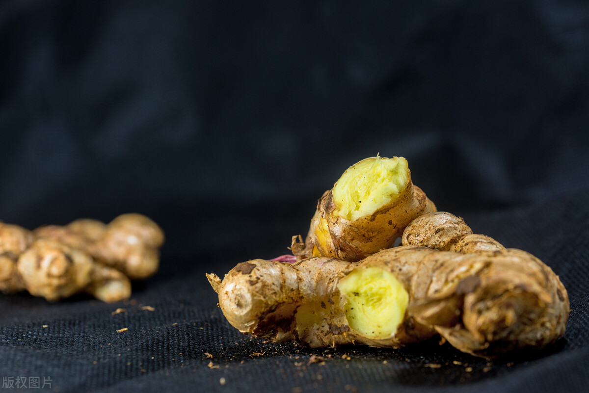 生姜发散风寒,生姜发散阳气