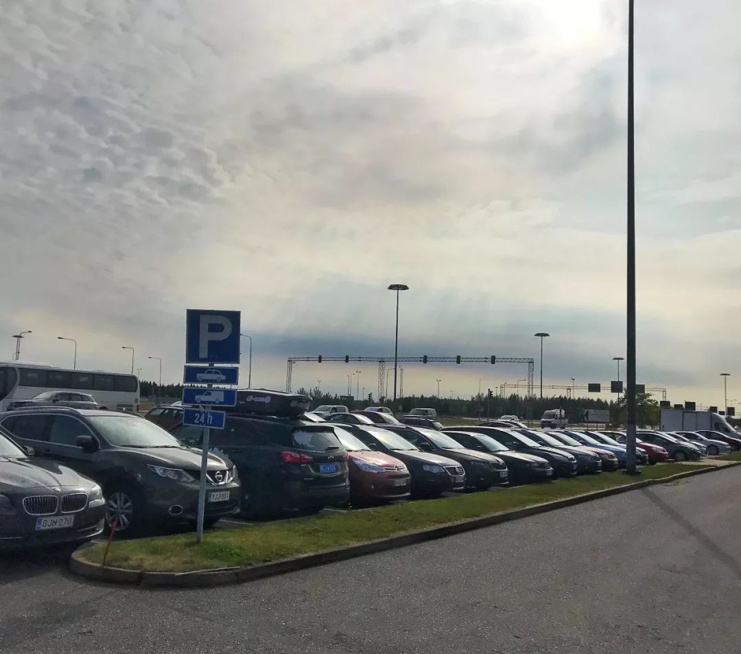 开车去欧洲第8集：入境芬兰！进入北欧——我很贵，但我很迷人