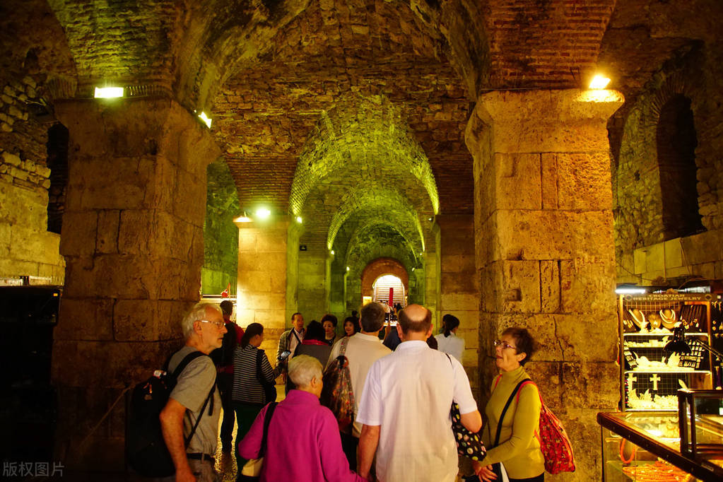 有关于克罗地亚的地理冷知识,克罗地亚是个怎样的国家