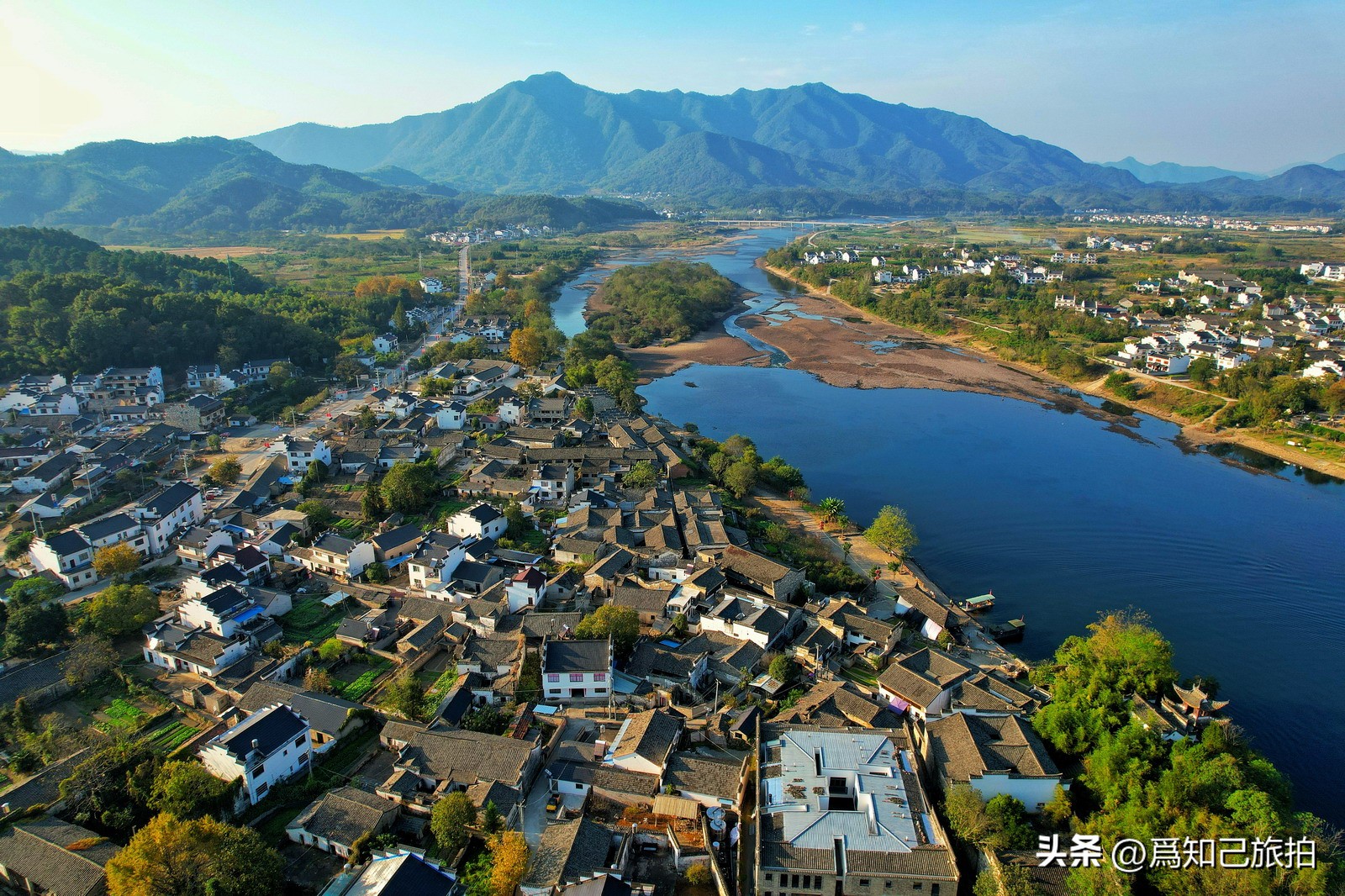 李白汪伦桃花潭水深千尺,李白赠汪伦诗中的桃花潭在何处