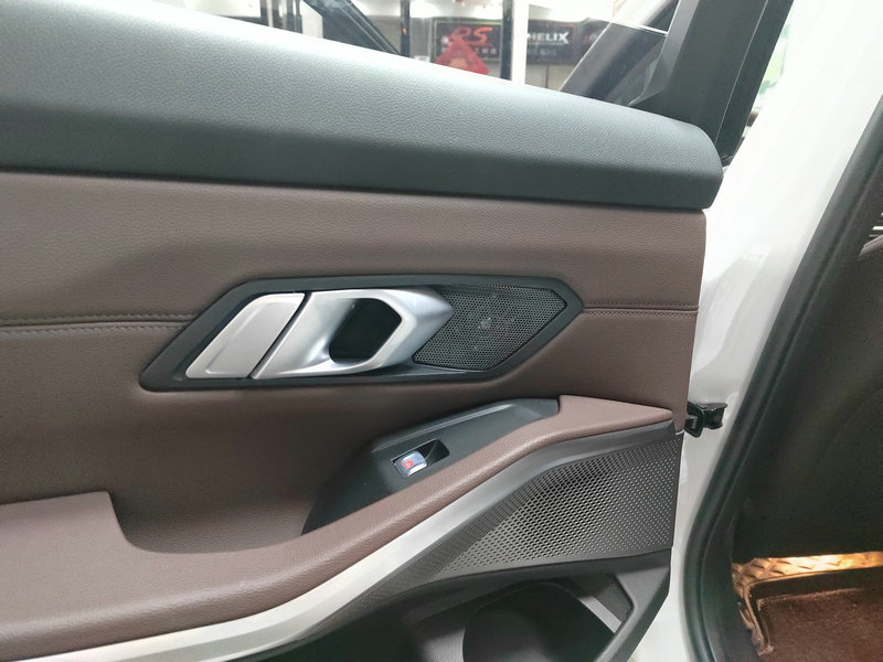 宝马320i改装哈曼卡顿音响,宝马320音响改装德国蓝宝