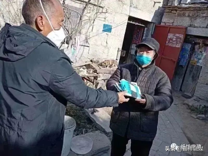 送医送药下乡服务百姓健康,送医送药暖心服务