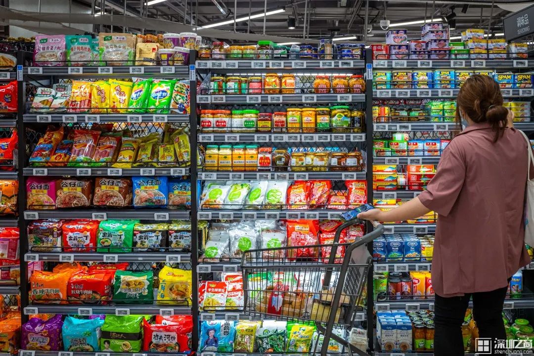 00后当业务员,00后在深圳打工生活