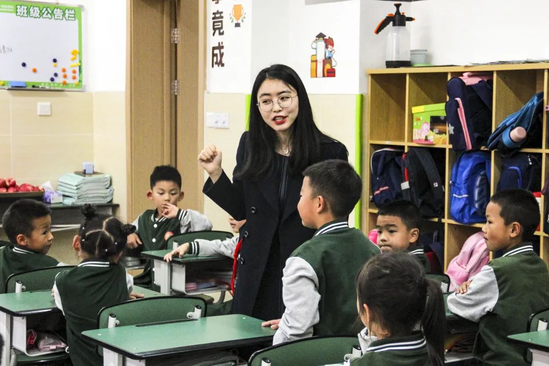 《做有温度的教育》简介,做有温度的教育事业