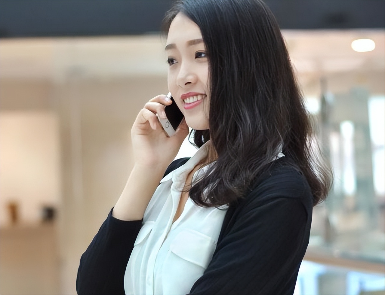 看这七种情况手机可能被监听,手机出现这四种情况可能被监听了