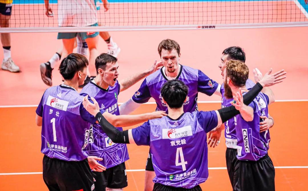 “小国家队”力克夺冠大热门，疫情成为决定比赛走向的不对等因素