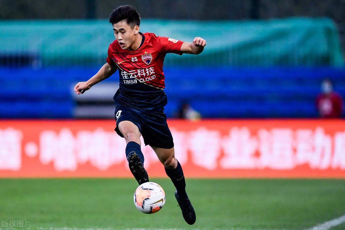 戴伟浚预测国足首发,戴伟浚未来十年中国足球领军人物