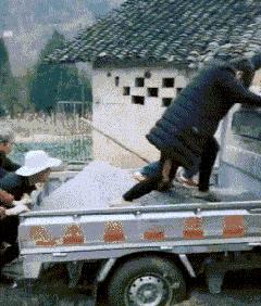 现在生意都难做的高情商回复,最近生意太好了高情商回复