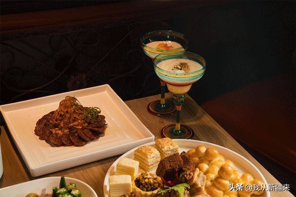 @合肥市民，听说有人给你搬来了一座*疆新**