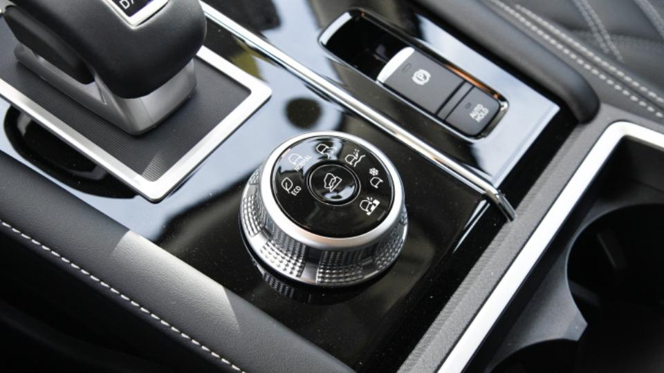 广汽三菱欧蓝德价格可以降4万吗,三菱欧蓝德停产二手车会升值么