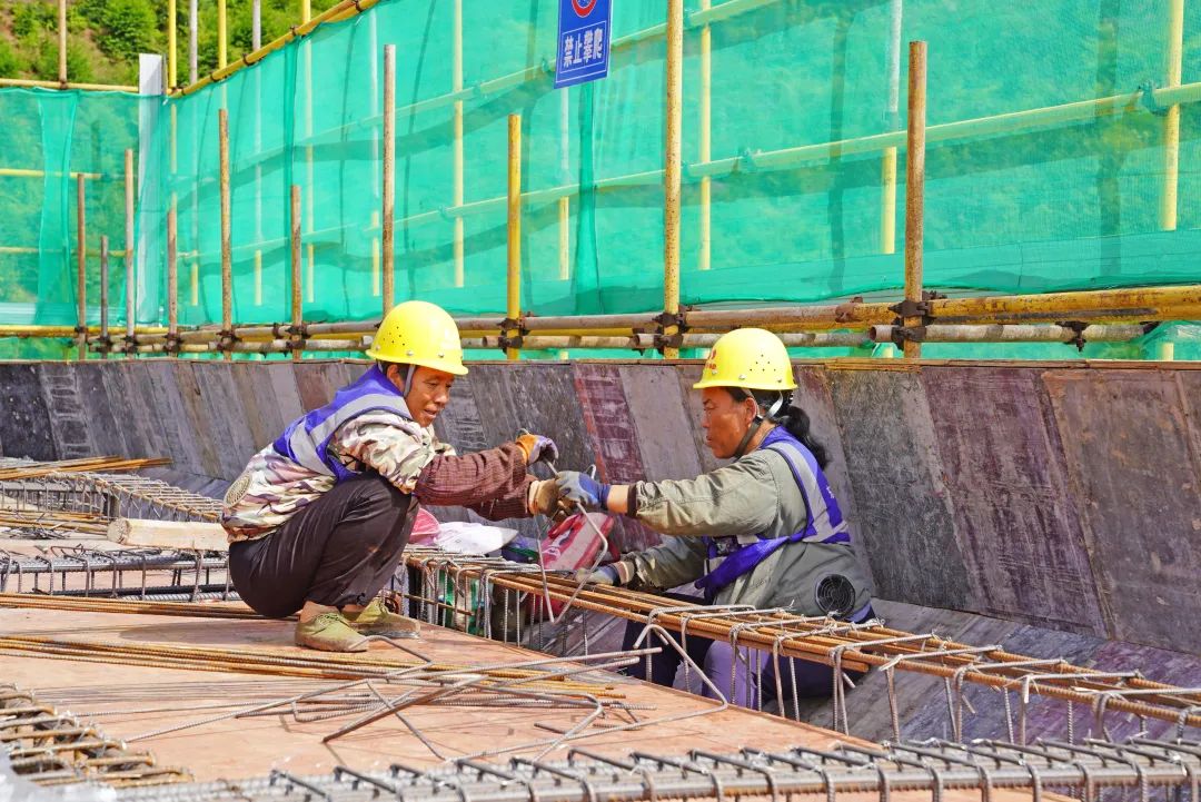 进度条刷新机制,进度条再刷新