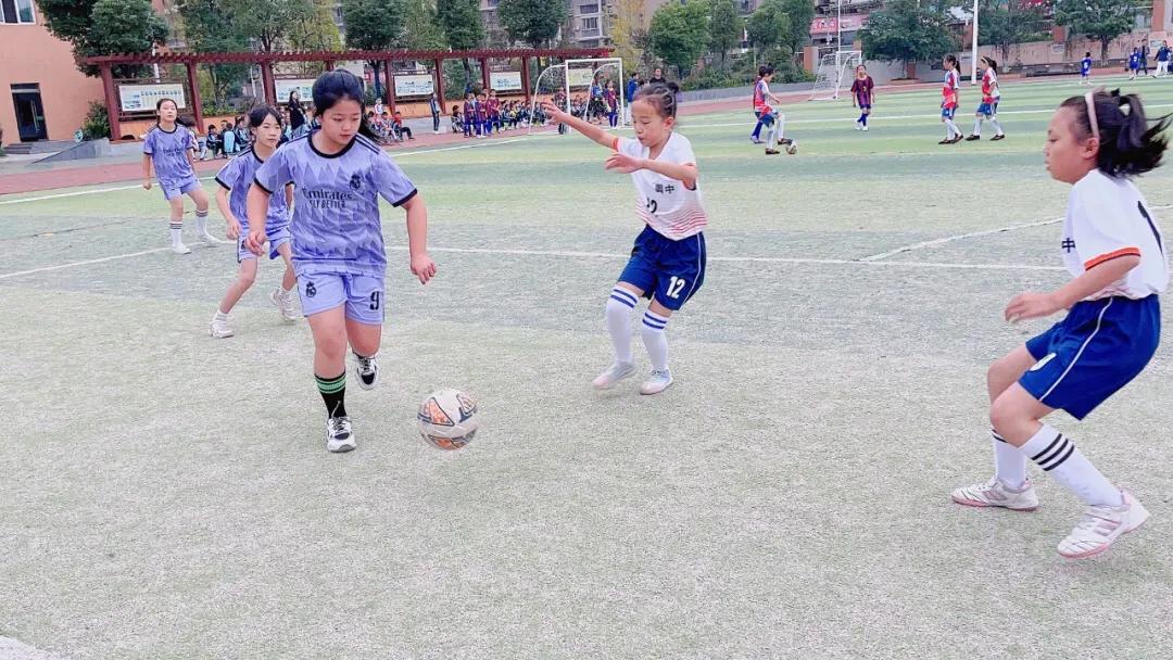 南池小学对阆师附小足球比赛,阆中南池小学男子篮球队