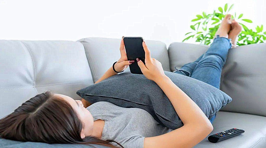 来钱太快!00后女孩“试药”3天赚9000元,躺赢还是赌命?