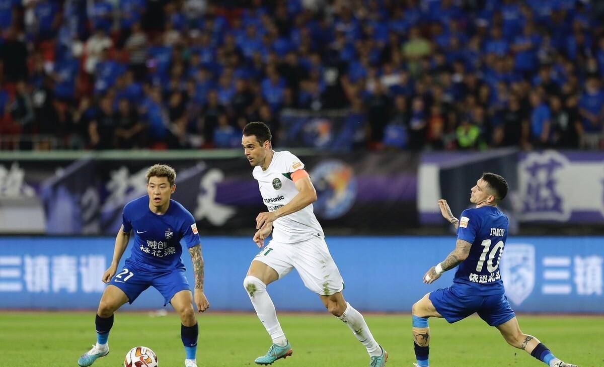 中超武汉三镇vs山东泰山费莱尼,中超第七轮贾德松