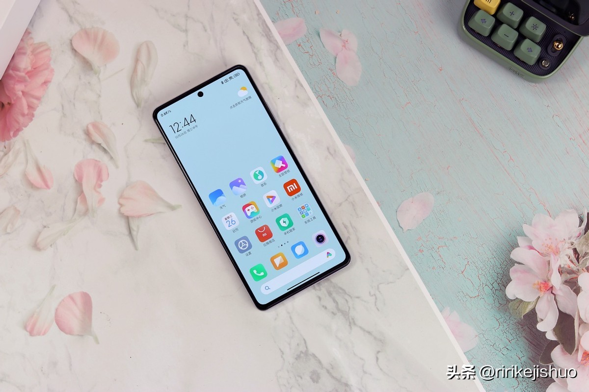 索尼imx766旗舰主摄加持,索尼IMX766性价比最高手机