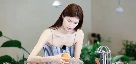 趋炎附势与指鹿为马,何穗陈伟霆被拍视频