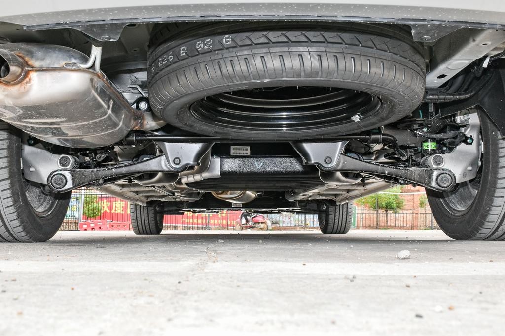 宝骏7305座,2021款宝骏730cvt试驾