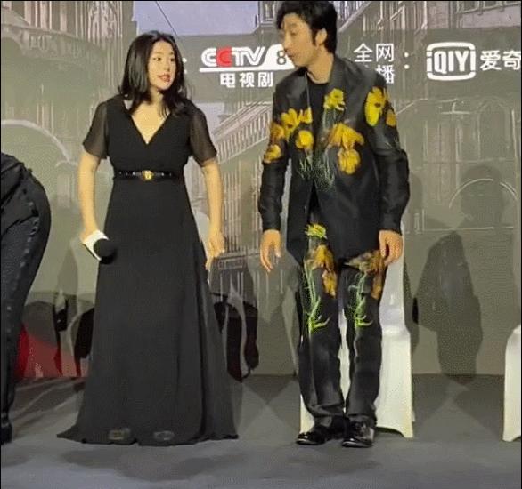 穿“黑衬衫”好看的男明星，只服这7位，个个长身玉立，贵气逼人