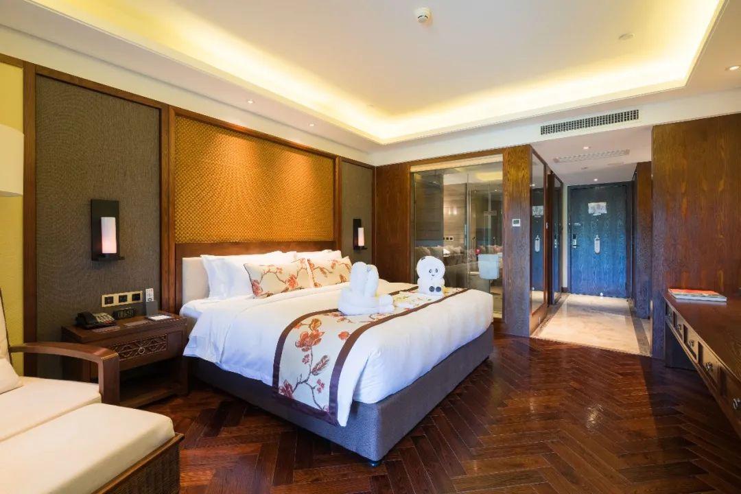 沉浸式泡温泉水酷汤泉,冬季室外温泉别样感受