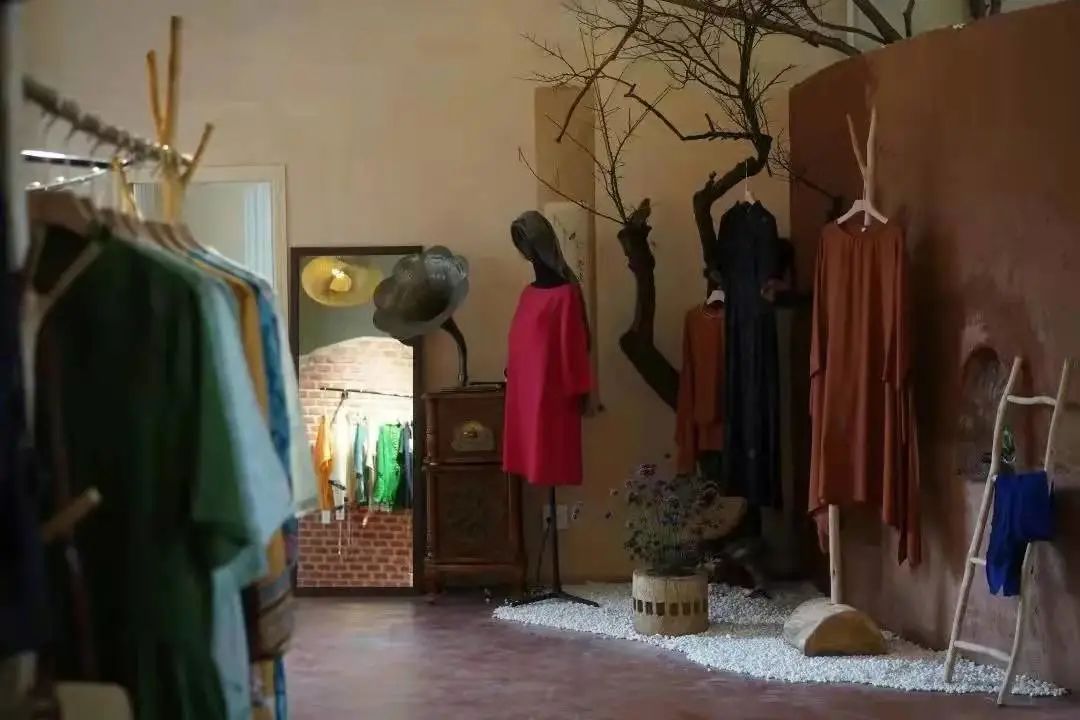 丝绸小镇最新招聘信息,高县丝绸产业园最新招聘