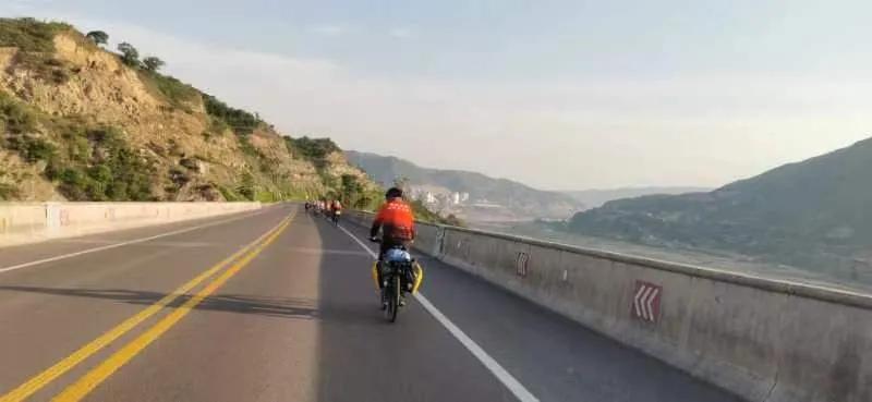 享受骑游带来的快乐,享受自由的骑行